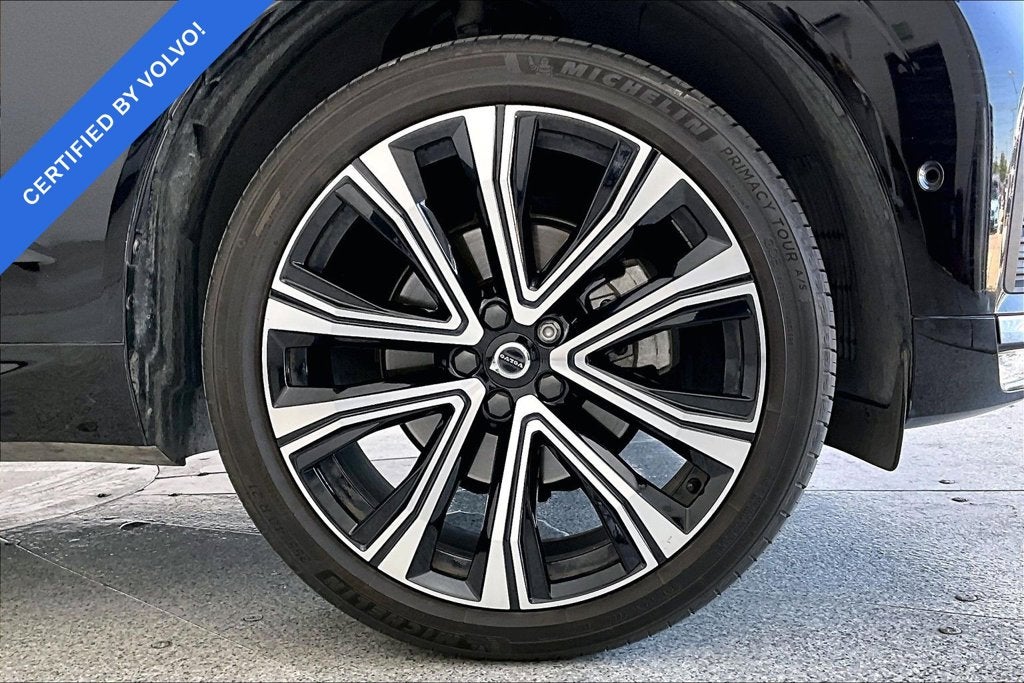 2023 Volvo XC60 B5 Ultimate Bright Theme