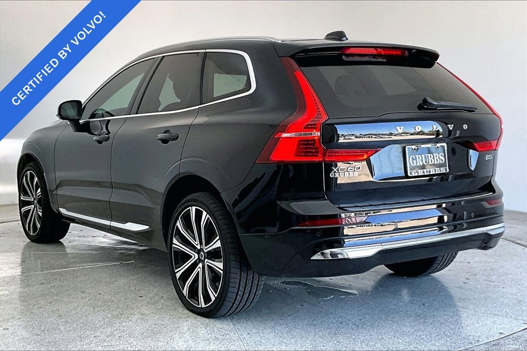 2023 Volvo XC60 B5 Ultimate Bright Theme