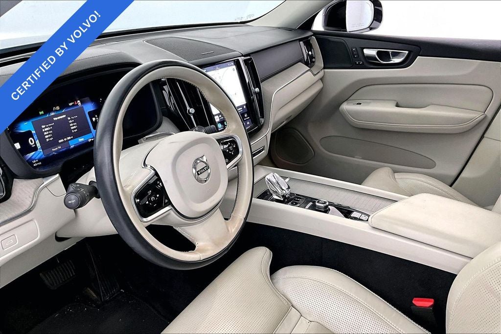 2023 Volvo XC60 B5 Ultimate Bright Theme