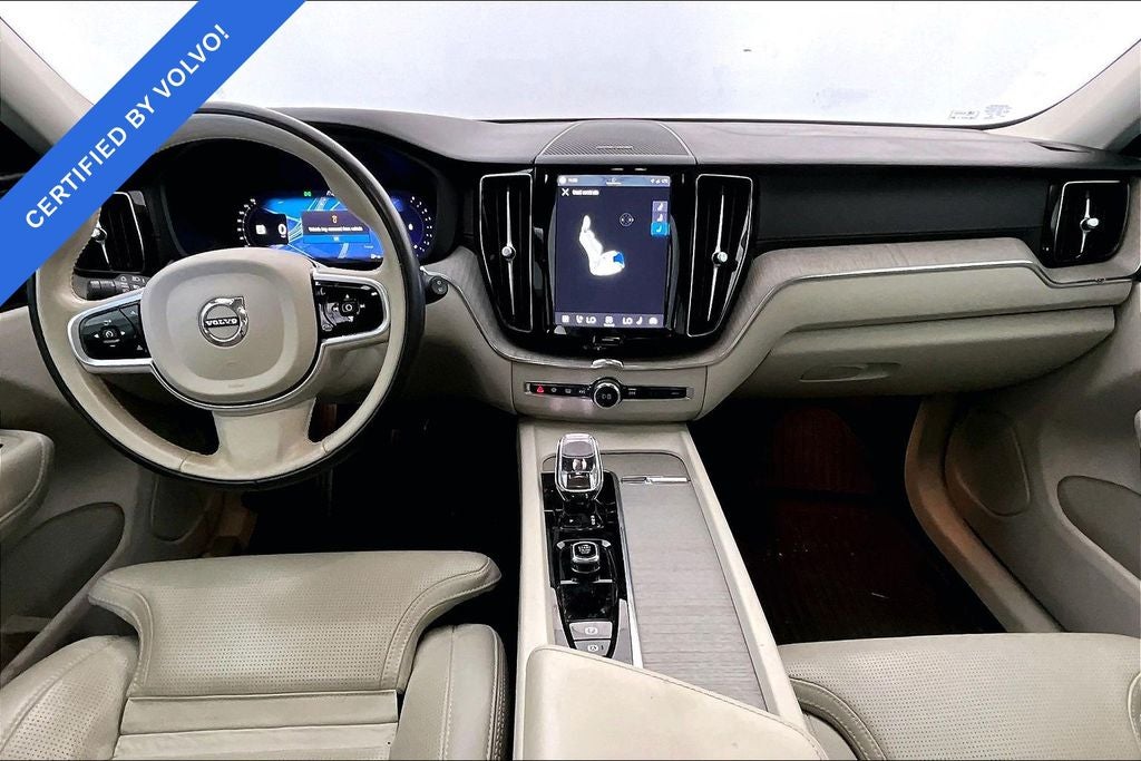 2023 Volvo XC60 B5 Ultimate Bright Theme