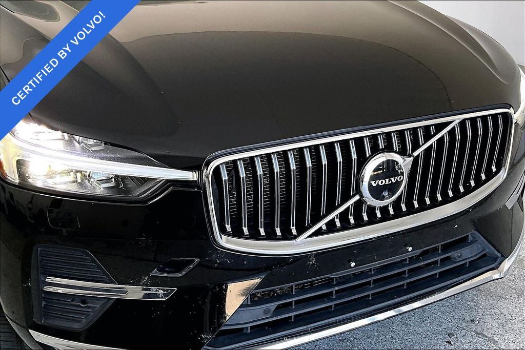 2023 Volvo XC60 B5 Ultimate Bright Theme