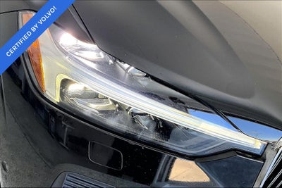 2023 Volvo XC60 B5 Ultimate Bright Theme