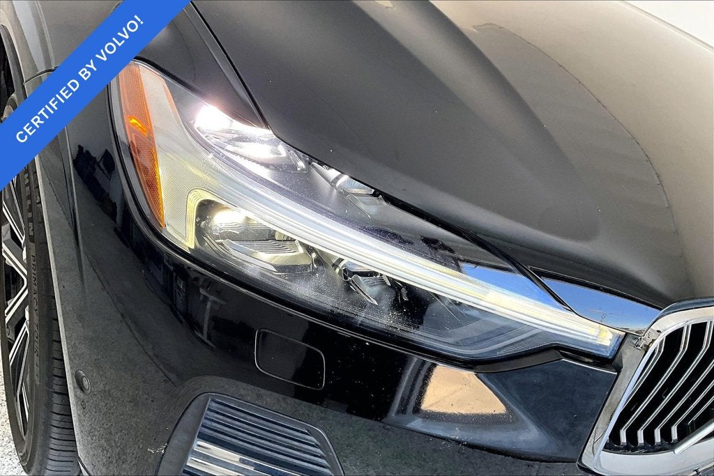 2023 Volvo XC60 B5 Ultimate Bright Theme