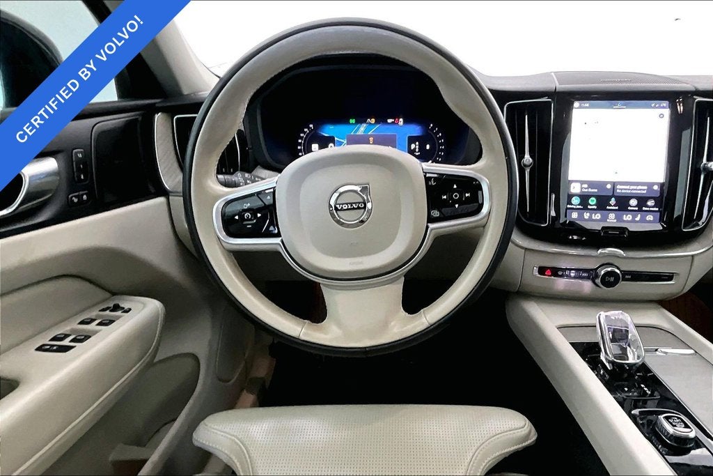 2023 Volvo XC60 B5 Ultimate Bright Theme