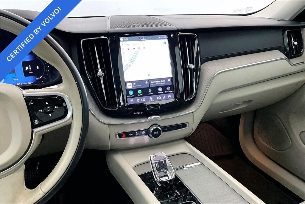 2023 Volvo XC60 B5 Ultimate Bright Theme