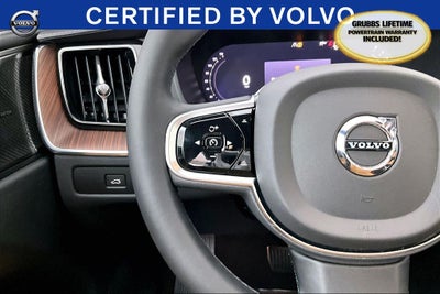 2023 Volvo XC60 B5 Ultimate Bright Theme