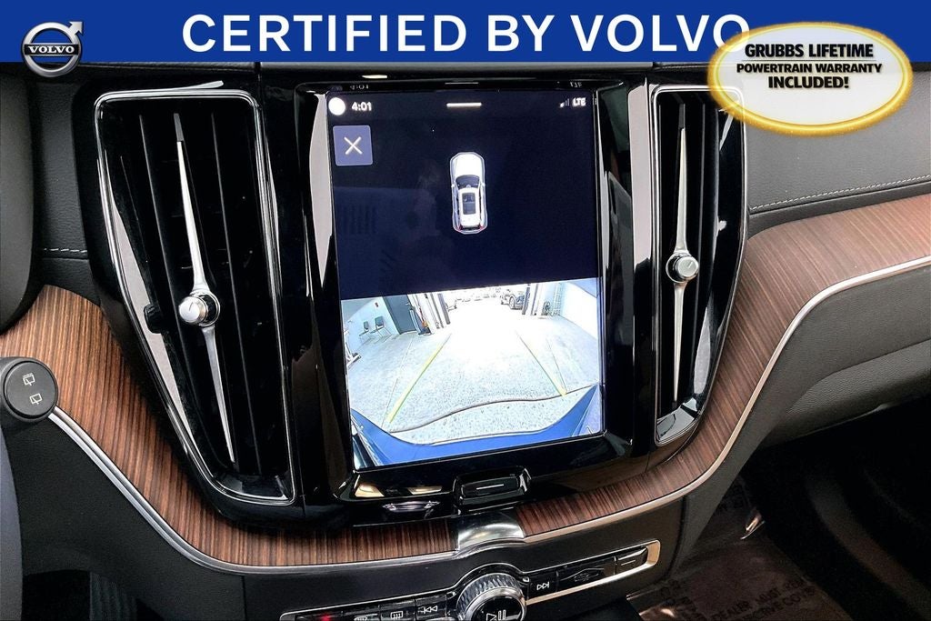 2023 Volvo XC60 B5 Ultimate Bright Theme