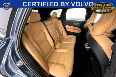 2023 Volvo XC60 B5 Ultimate Bright Theme
