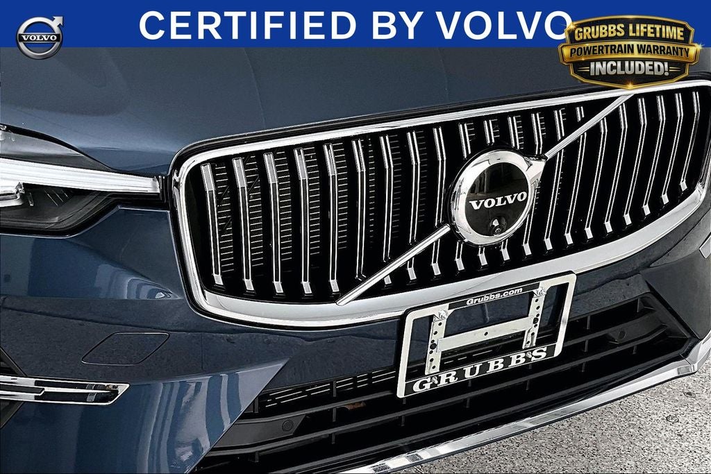 2023 Volvo XC60 B5 Ultimate Bright Theme