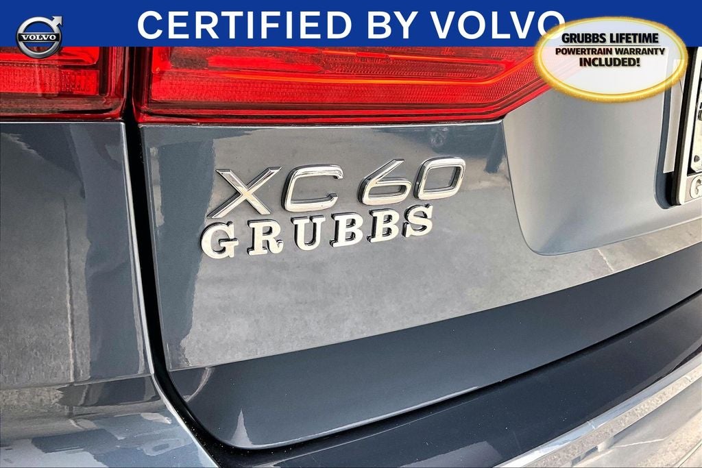 2023 Volvo XC60 B5 Ultimate Bright Theme