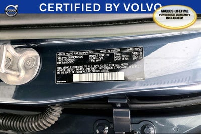 2023 Volvo XC60 B5 Ultimate Bright Theme