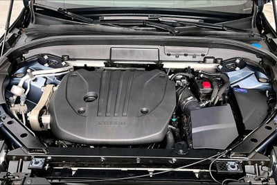 2023 Volvo XC60 B5 Ultimate Bright Theme