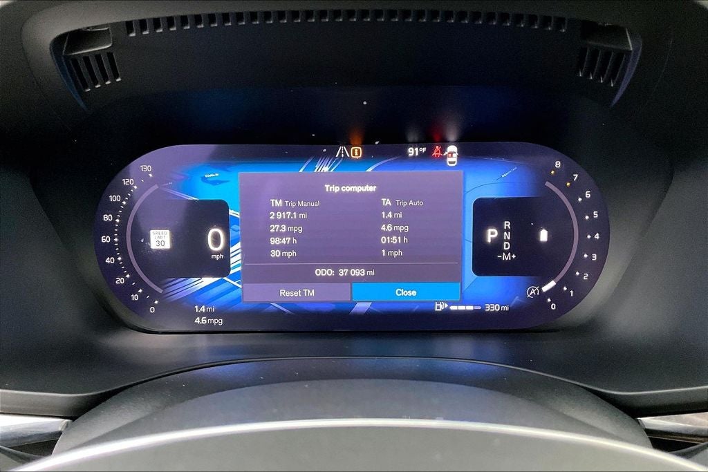 2023 Volvo XC60 B5 Ultimate Bright Theme