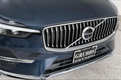 2023 Volvo XC60 B5 Ultimate Bright Theme