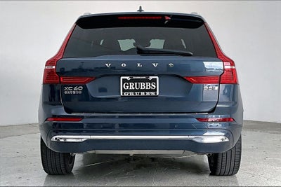 2023 Volvo XC60 B5 Ultimate Bright Theme