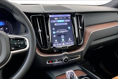 2023 Volvo XC60 B5 Ultimate Bright Theme