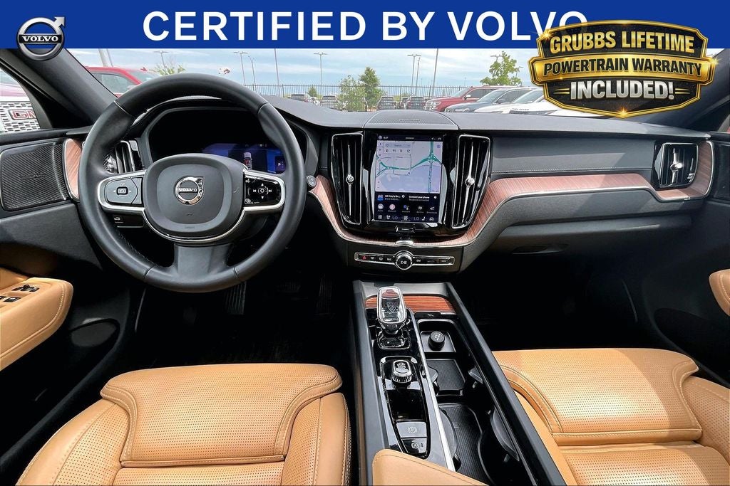 2023 Volvo XC60 B5 Ultimate Bright Theme