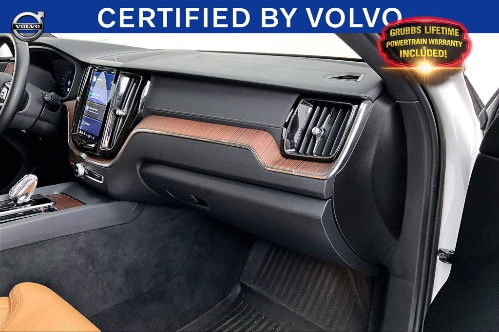 2023 Volvo XC60 B5 Ultimate Bright Theme