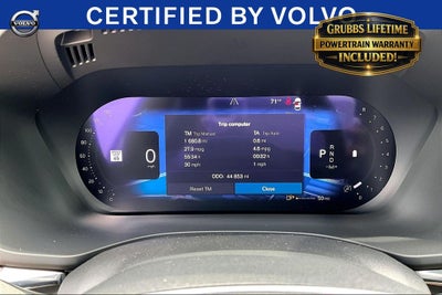 2023 Volvo XC60 B5 Ultimate Bright Theme