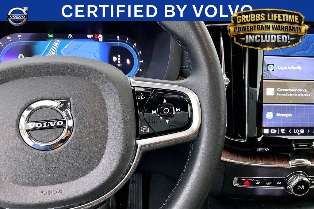 2023 Volvo XC60 B5 Ultimate Bright Theme
