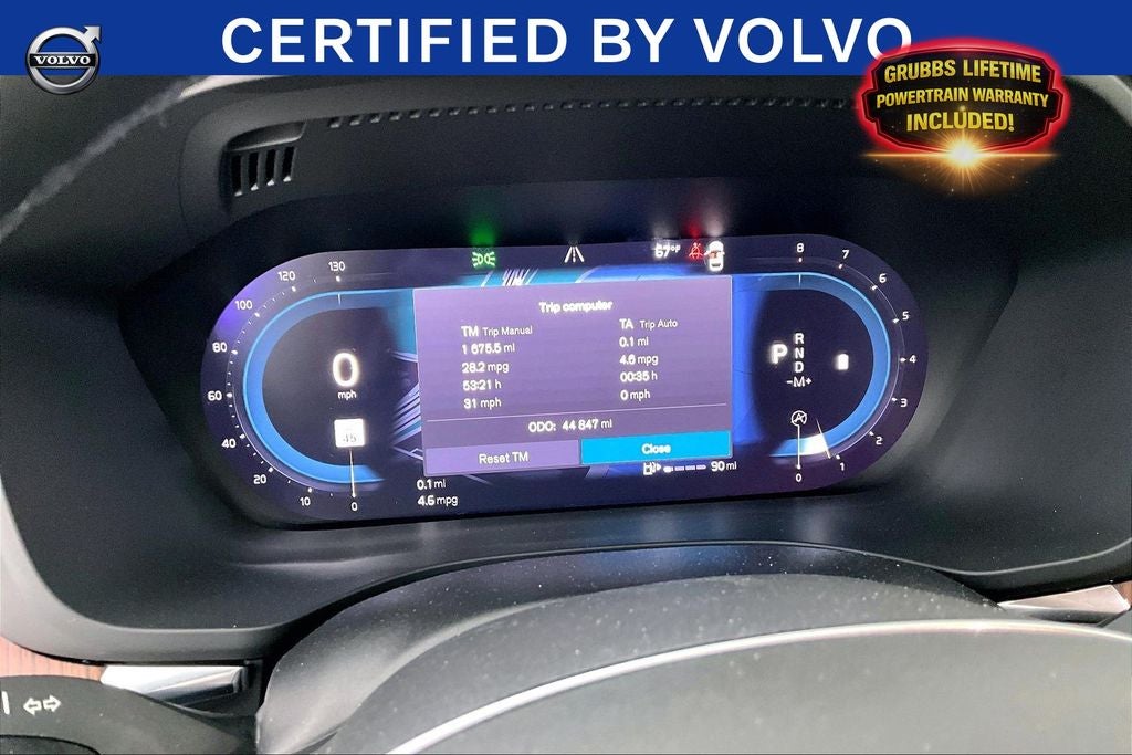 2023 Volvo XC60 B5 Ultimate Bright Theme