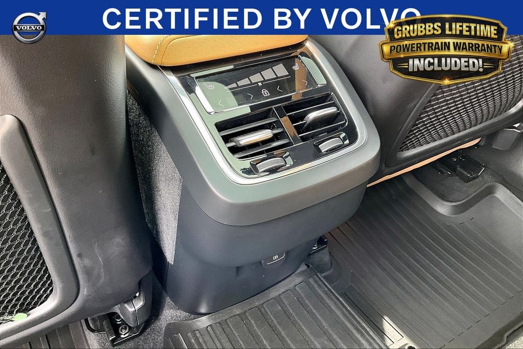 2023 Volvo XC60 B5 Ultimate Bright Theme