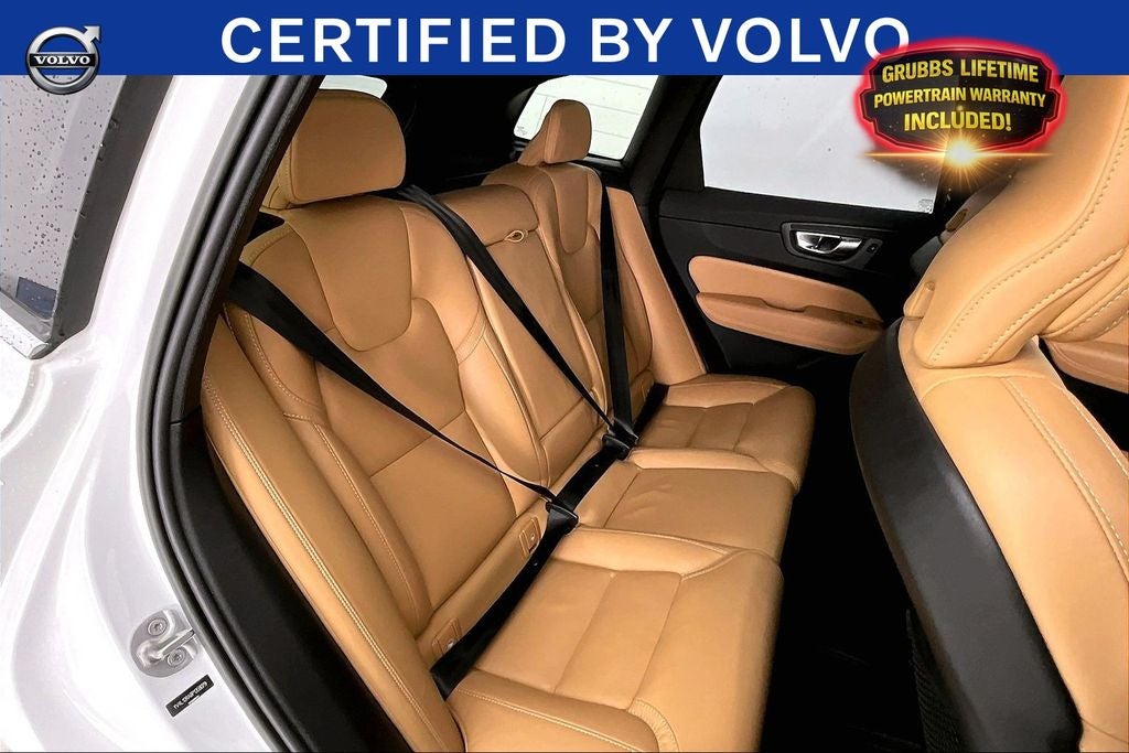 2023 Volvo XC60 B5 Ultimate Bright Theme