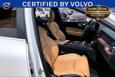 2023 Volvo XC60 B5 Ultimate Bright Theme