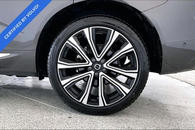 2023 Volvo XC60 B5 Ultimate Bright Theme