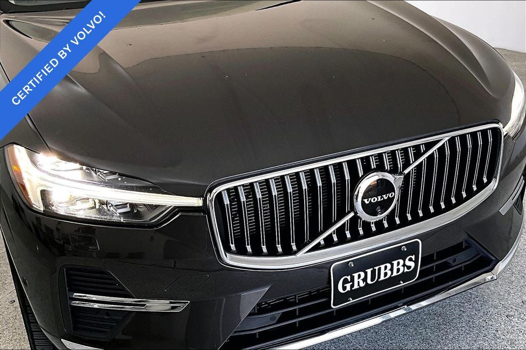 2023 Volvo XC60 B5 Ultimate Bright Theme