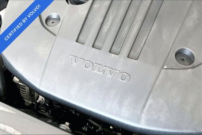 2023 Volvo XC60 B5 Ultimate Bright Theme