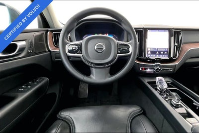 2023 Volvo XC60 B5 Ultimate Bright Theme