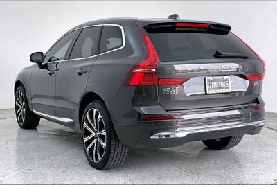 2023 Volvo XC60 B5 Ultimate Bright Theme