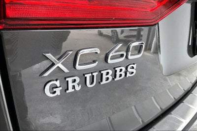 2023 Volvo XC60 B5 Ultimate Bright Theme