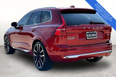 2023 Volvo XC60 B5 Ultimate Bright Theme