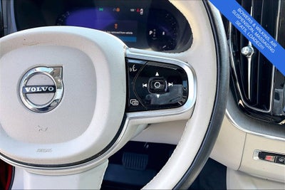 2023 Volvo XC60 B5 Ultimate Bright Theme