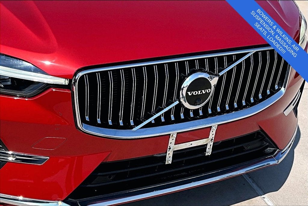 2023 Volvo XC60 B5 Ultimate Bright Theme