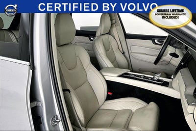 2023 Volvo XC60 B5 Ultimate Bright Theme