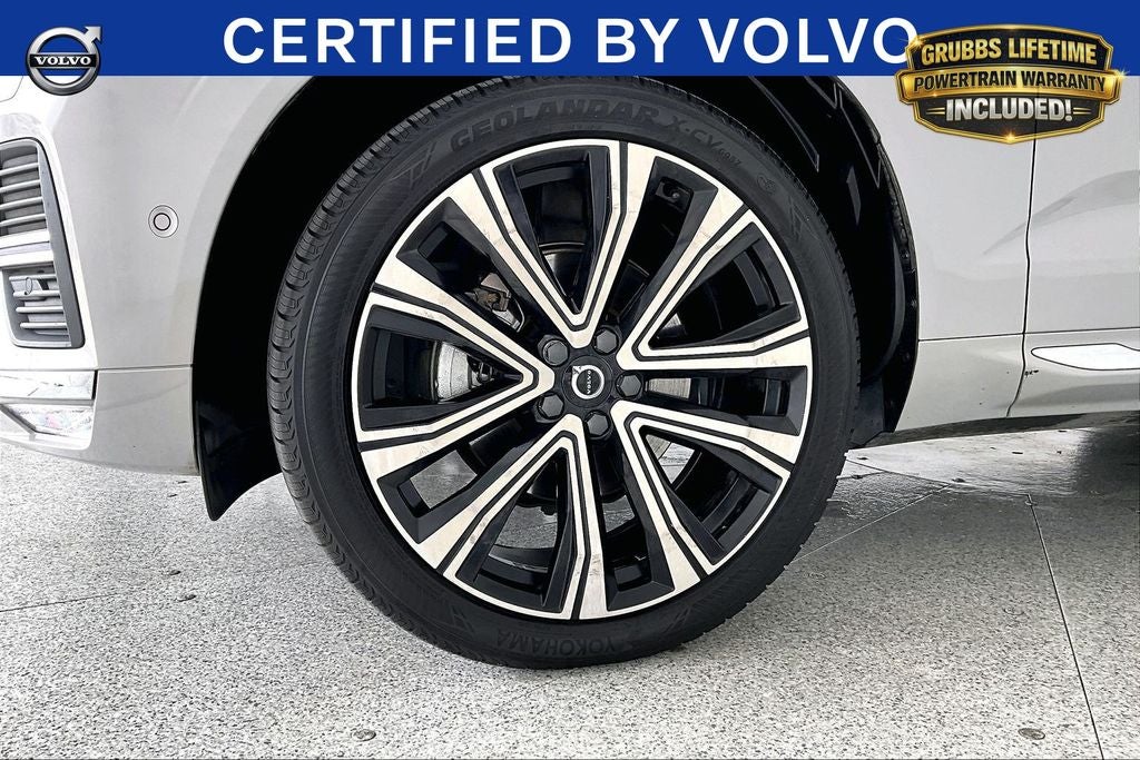 2023 Volvo XC60 B5 Ultimate Bright Theme