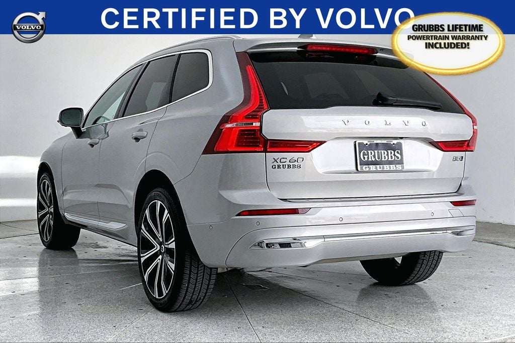 2023 Volvo XC60 B5 Ultimate Bright Theme