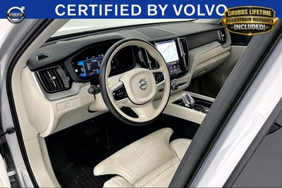 2023 Volvo XC60 B5 Ultimate Bright Theme
