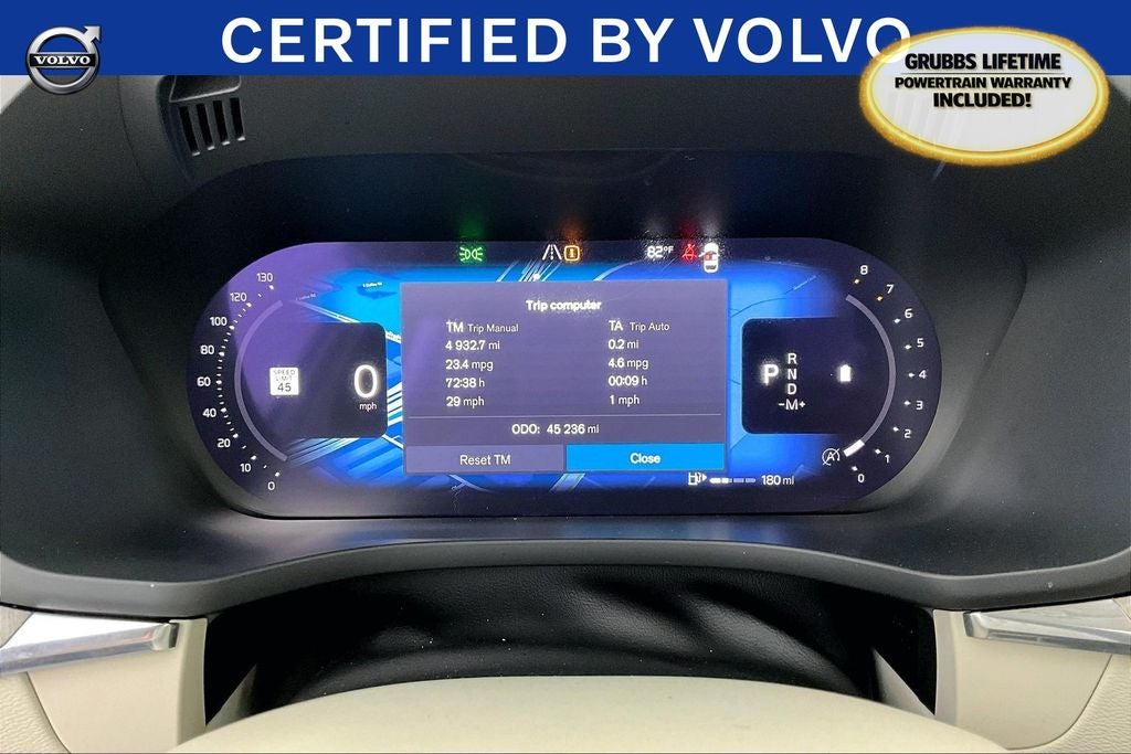 2023 Volvo XC60 B5 Ultimate Bright Theme