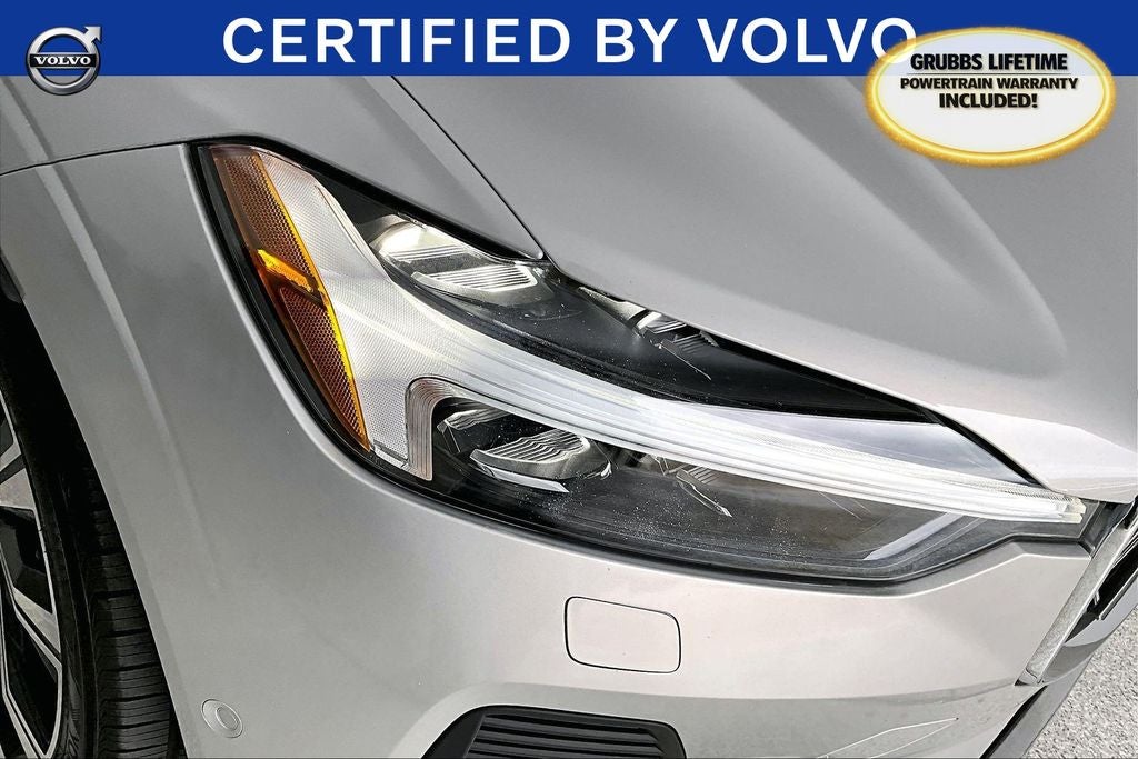 2023 Volvo XC60 B5 Ultimate Bright Theme