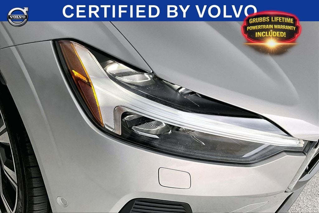2023 Volvo XC60 B5 Ultimate Bright Theme