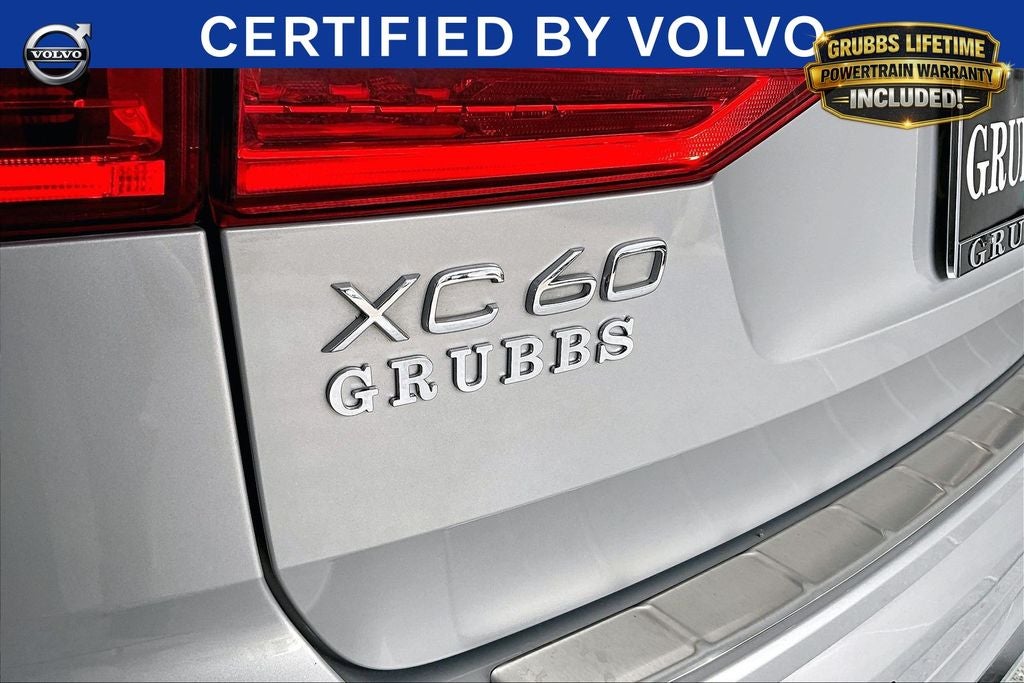 2023 Volvo XC60 B5 Ultimate Bright Theme
