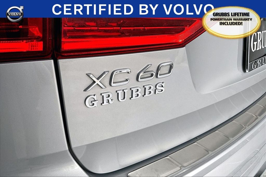 2023 Volvo XC60 B5 Ultimate Bright Theme