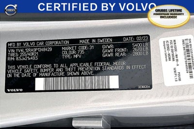 2023 Volvo XC60 B5 Ultimate Bright Theme