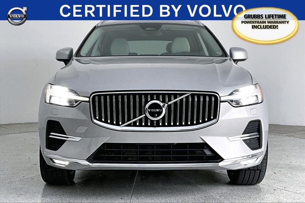 2023 Volvo XC60 B5 Ultimate Bright Theme