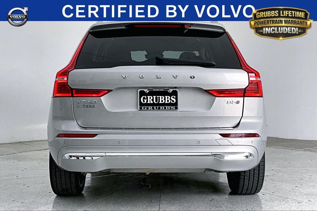2023 Volvo XC60 B5 Ultimate Bright Theme