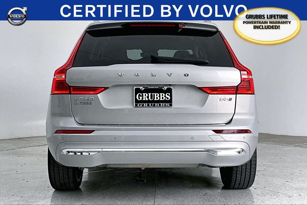 2023 Volvo XC60 B5 Ultimate Bright Theme